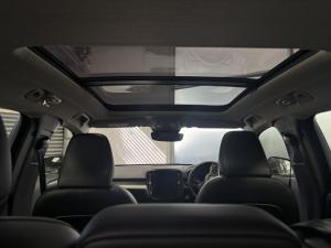 Volvo XC40 B4 Plus Dark - Image 10
