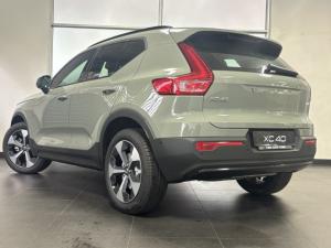 Volvo XC40 B4 Plus Dark - Image 4