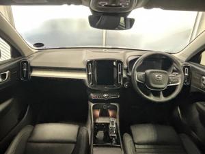 Volvo XC40 B4 Plus Dark - Image 8