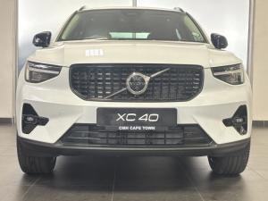 Volvo XC40 B4 Plus Dark - Image 2