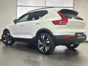 Volvo XC40 B4 Plus Dark - Image 4