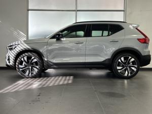 Volvo XC40 B4 Plus Dark - Image 3