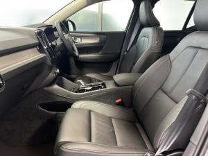 Volvo XC40 B4 Plus Dark - Image 6