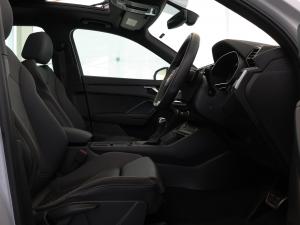 Audi Q3 40TFSI quattro Advanced - Image 16