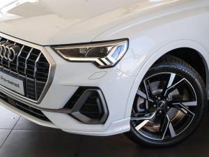 Audi Q3 40TFSI quattro Advanced - Image 2