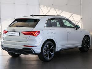 Audi Q3 40TFSI quattro Advanced - Image 9