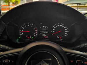 Suzuki Swift 1.2 GLX manual - Image 11