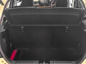 Suzuki Swift 1.2 GLX manual - Image 15
