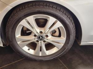 Mercedes-Benz C-Class C180 Avantgarde auto - Image 4