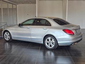 Mercedes-Benz C-Class C180 Avantgarde auto - Image 5