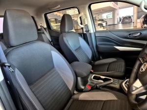 Nissan Navara 2.5DDTi double cab LE - Image 10