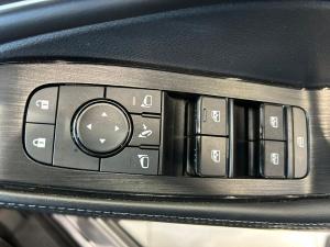 Nissan X-Trail 2.5 Acenta - Image 17