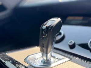 Land Rover Range Rover Evoque D200 R-Dynamic HSE - Image 16