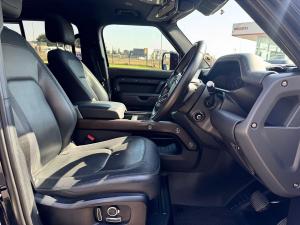 Land Rover Defender 130 D300 X-Dynamic HSE - Image 12