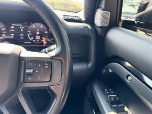 Land Rover Defender 130 D300 X-Dynamic HSE - Image 17
