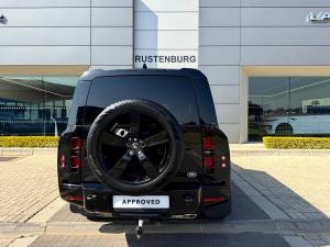 Land Rover Defender 130 D300 X-Dynamic HSE - Image 9