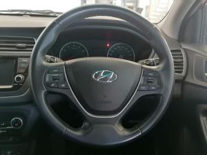 Hyundai i20 1.4 Fluid auto - Image 11