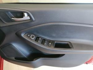 Hyundai i20 1.4 Fluid auto - Image 12