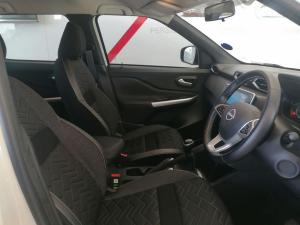 Nissan Magnite 1.0 Turbo Acenta Plus manual - Image 10
