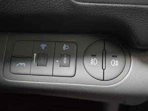 Hyundai H-1 2.4 bus GLS - Image 16
