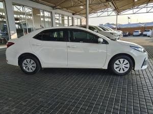 Toyota Corolla Quest 1.8 Plus auto - Image 4