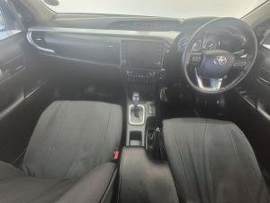 Toyota Hilux 2.8GD-6 double cab 4x4 Raider auto - Image 6