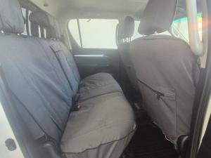 Toyota Hilux 2.8GD-6 double cab 4x4 Raider auto - Image 12