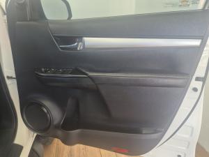Toyota Hilux 2.8GD-6 double cab 4x4 Raider auto - Image 17