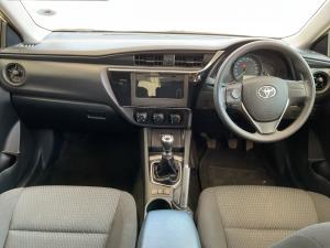 Toyota Corolla Quest 1.8 Plus manual - Image 6