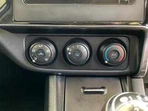 Toyota Corolla Quest 1.8 Plus manual - Image 16