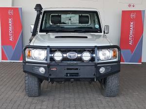 Toyota Land Cruiser 79 4.5D-4D V8 single cab LX - Image 4