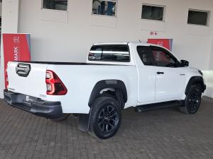 Toyota Hilux 2.8GD-6 Xtra cab Legend auto - Image 2