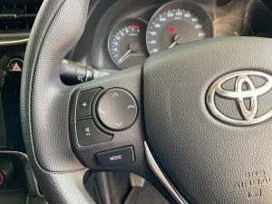 Toyota Corolla Quest 1.8 Plus manual - Image 10