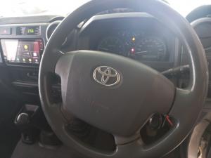 Toyota Land Cruiser 79 4.5D-4D V8 double cab LX - Image 12