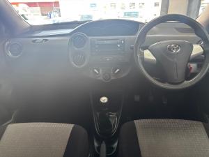 Toyota Etios sedan 1.5 Sprint - Image 9