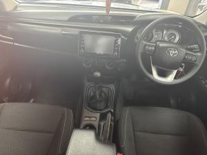 Toyota Hilux 2.4GD-6 Xtra cab Raider manual - Image 6