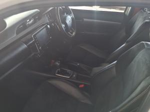 Toyota Hilux 2.8GD-6 double cab 4x4 GR-Sport - Image 12