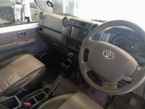 Toyota Land Cruiser 79 4.5D-4D V8 single cab LX - Image 6