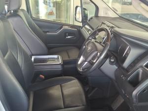 Toyota Quantum 2.8 LWB bus 6-seater VX Premium - Image 7