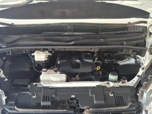 Toyota Quantum 2.8 LWB bus 6-seater VX Premium - Image 13