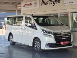 Toyota Quantum 2.8 LWB bus 6-seater VX Premium - Image 1