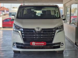 Toyota Quantum 2.8 LWB bus 6-seater VX Premium - Image 4