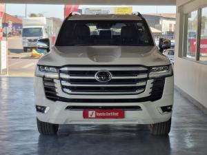 Toyota Land Cruiser 300 3.3D ZX - Image 4