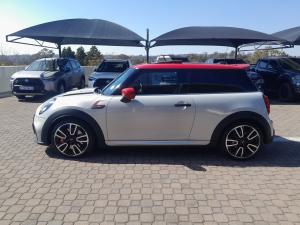 MINI Hatch John Cooper Works Hatch 3-door - Image 24