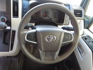 Toyota Quantum 2.8 SLWB bus 14-seater GL auto - Image 10