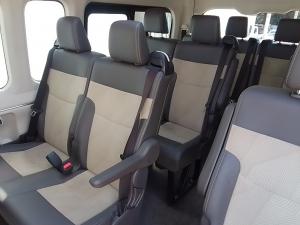 Toyota Quantum 2.8 SLWB bus 14-seater GL auto - Image 14