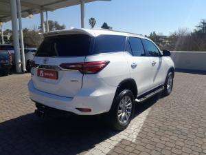 Toyota Fortuner 2.8GD-6 4x4 VX - Image 2