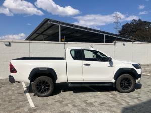 Toyota Hilux 2.8GD-6 Xtra cab Legend auto - Image 3