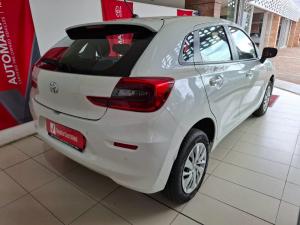 Toyota Starlet 1.4 Xi - Image 2