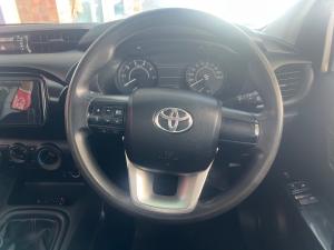 Toyota Hilux 2.4GD-6 4x4 SR - Image 8